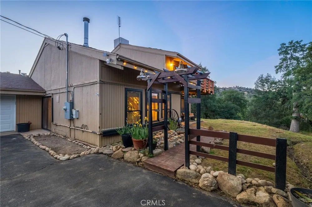 30088 Tioga Coarsegold, CA 93614