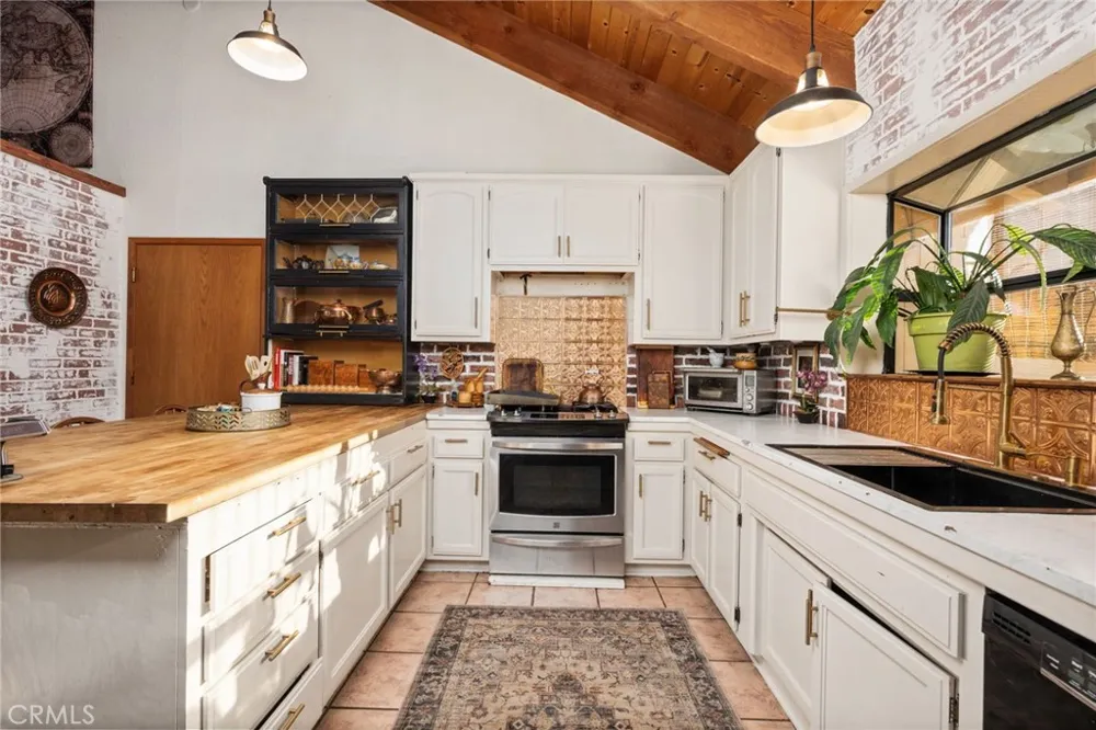 30088 Tioga Coarsegold, CA 93614