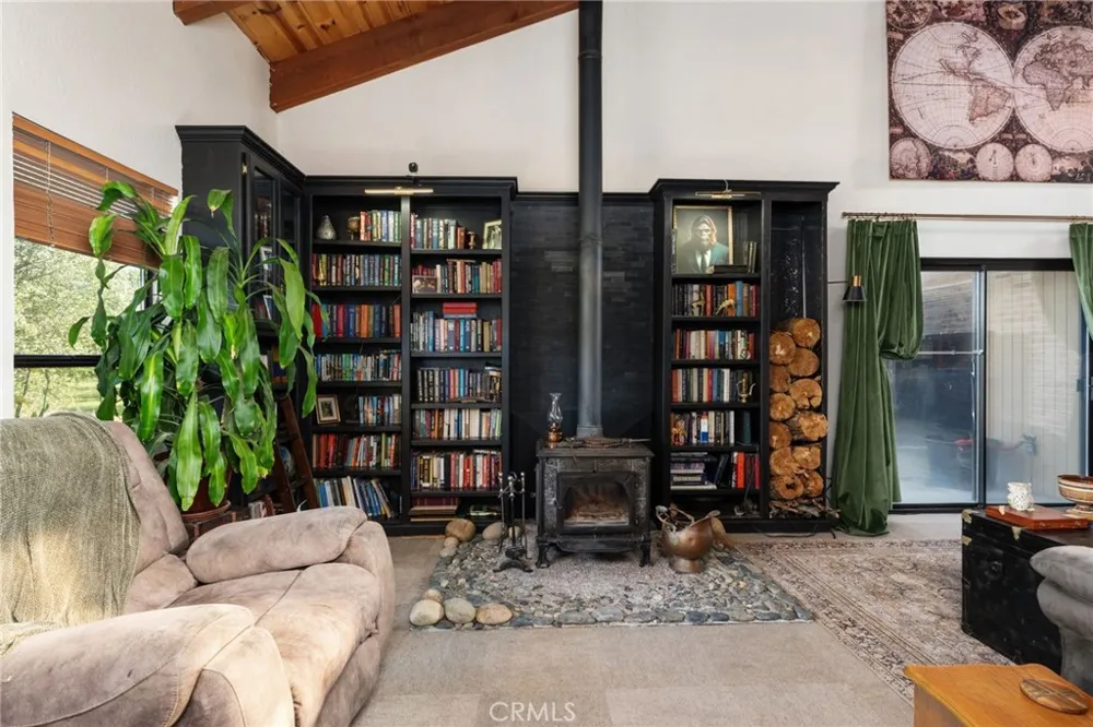 30088 Tioga Coarsegold, CA 93614