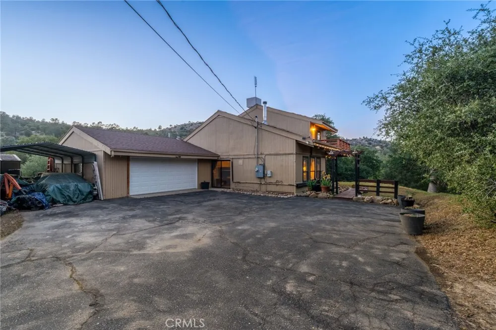 30088 Tioga Coarsegold, CA 93614