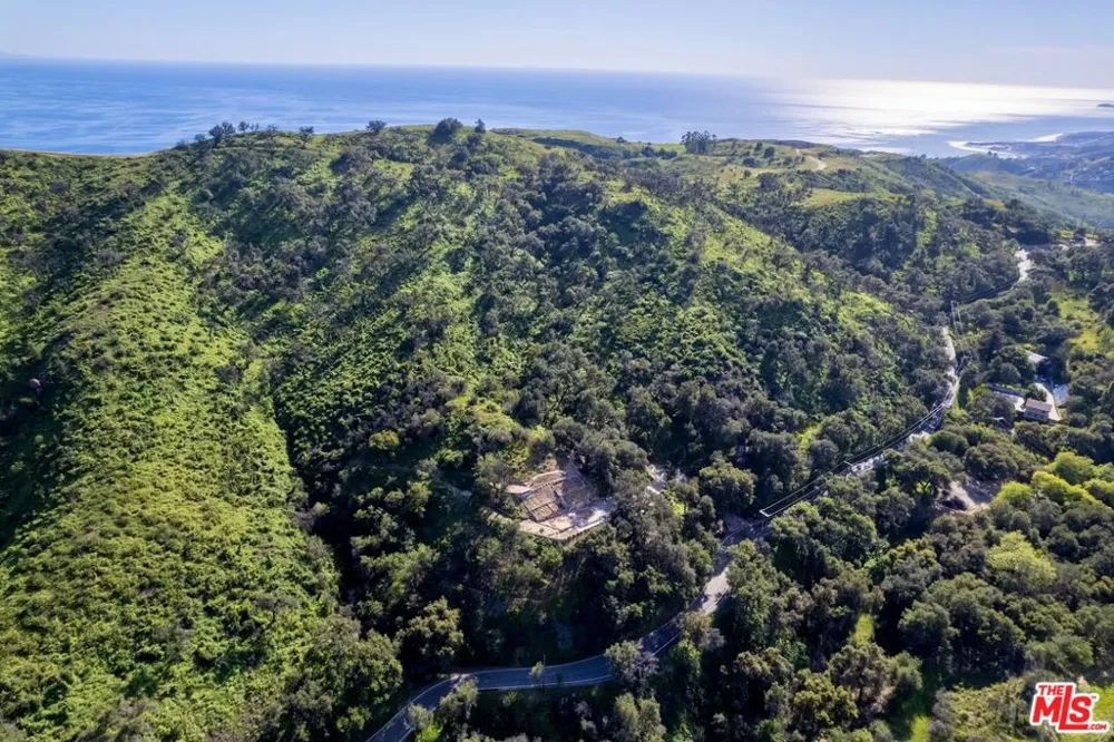 3463 Tuna Canyon Road Topanga, CA 90290