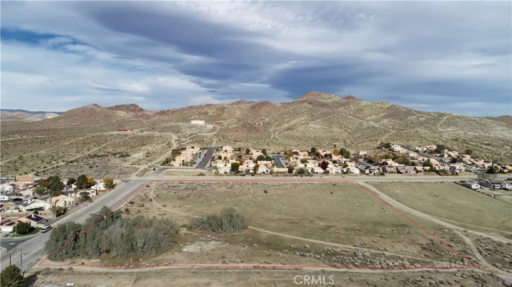 1 30th Street W Rosamond, CA 93560