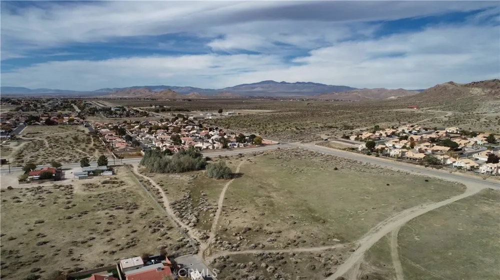 1 30th Street W Rosamond, CA 93560