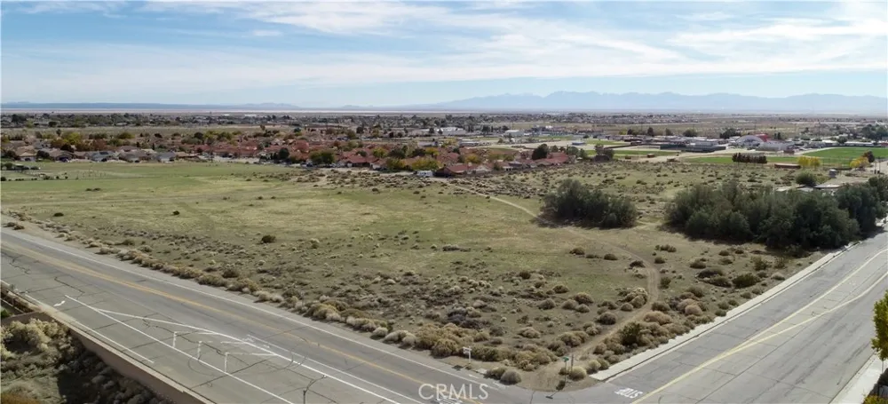 1 30th Street W Rosamond, CA 93560