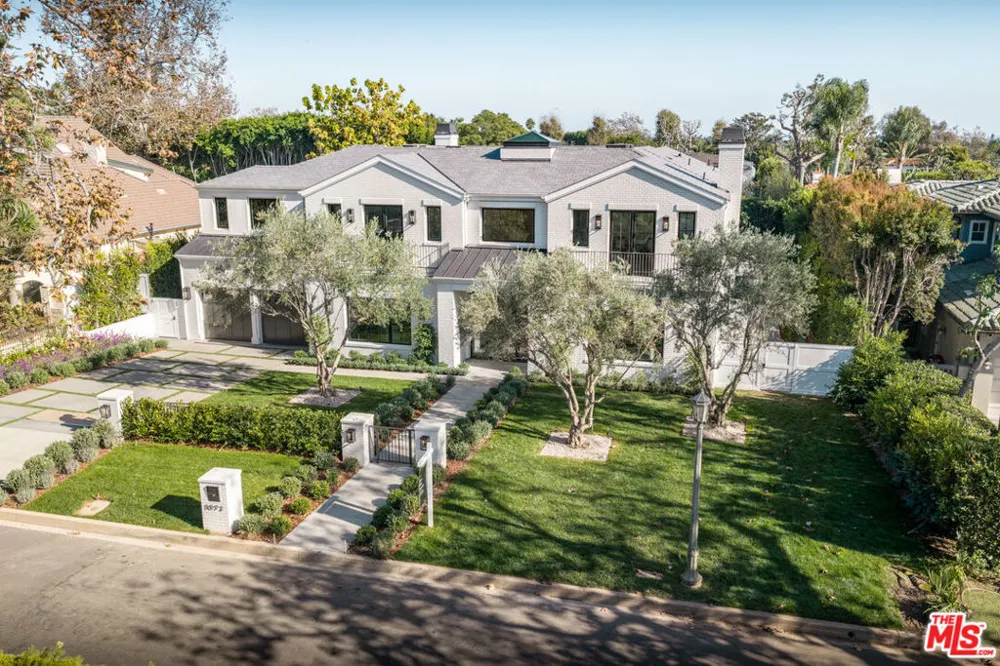 1072 Amalfi Drive Pacific Palisades, CA 90272