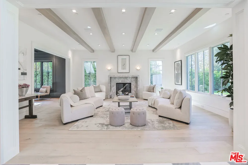 1072 Amalfi Drive Pacific Palisades, CA 90272