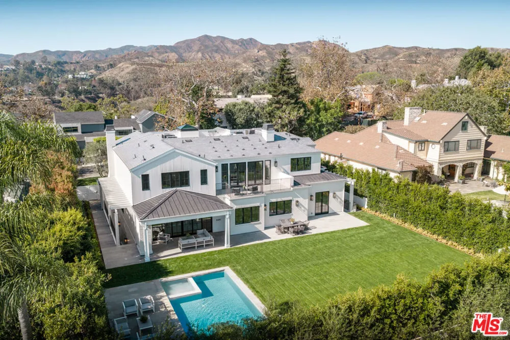 1072 Amalfi Drive Pacific Palisades, CA 90272