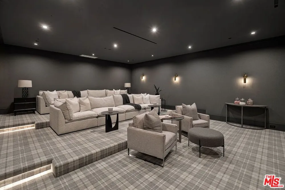 1072 Amalfi Drive Pacific Palisades, CA 90272