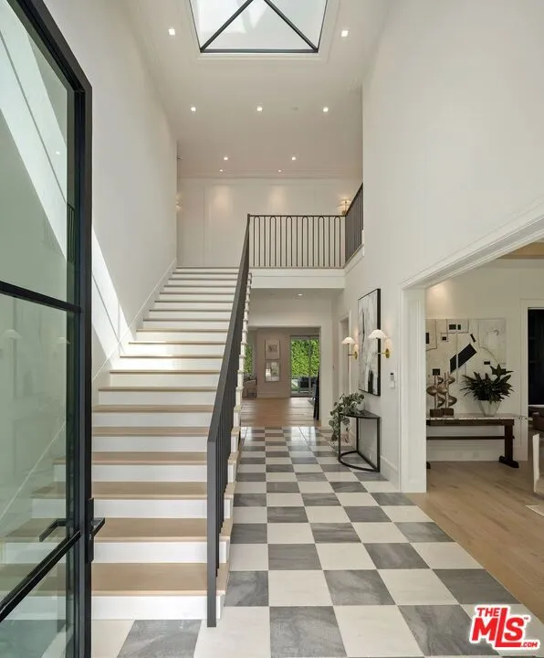 1072 Amalfi Drive Pacific Palisades, CA 90272