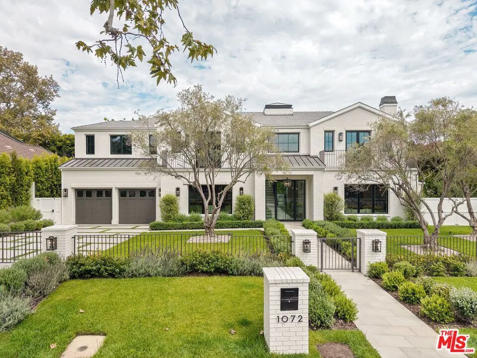 1072 Amalfi Drive Pacific Palisades, CA 90272