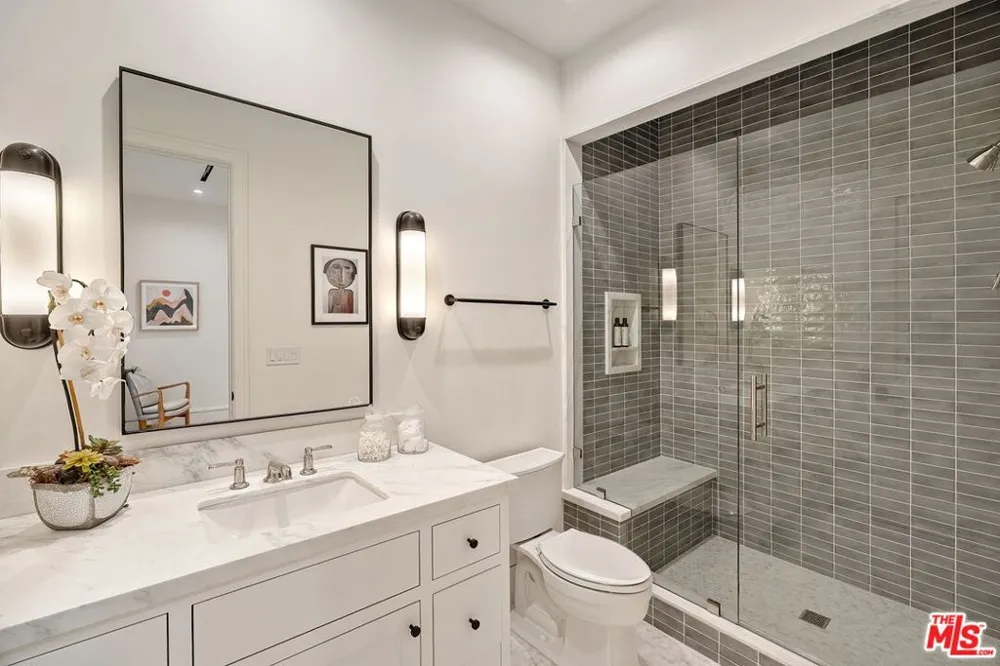 1072 Amalfi Drive Pacific Palisades, CA 90272