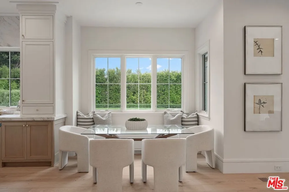 1072 Amalfi Drive Pacific Palisades, CA 90272