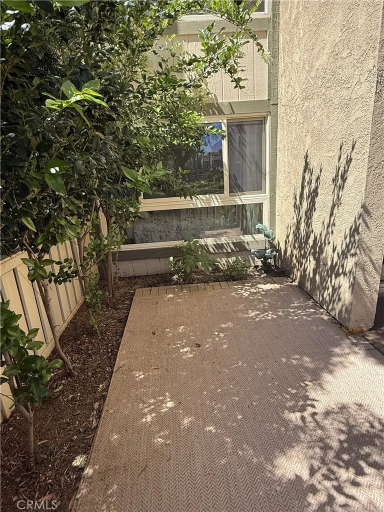 351 Chestnut Hill Court #16 Thousand Oaks, CA 91360