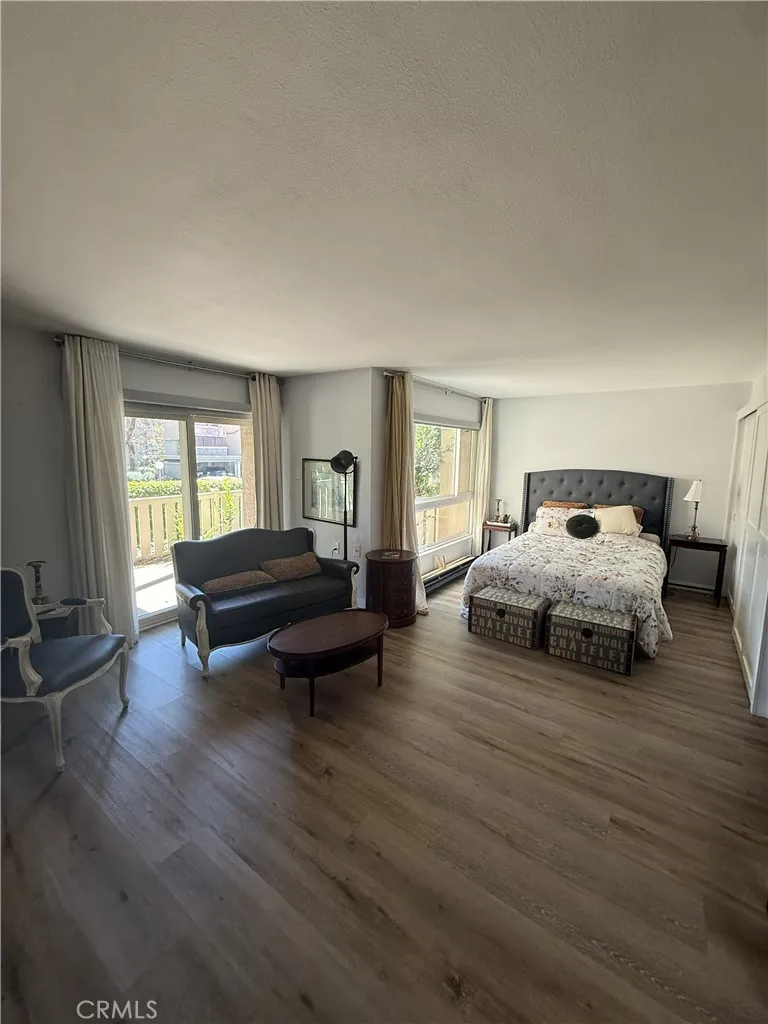 351 Chestnut Hill Court #16 Thousand Oaks, CA 91360