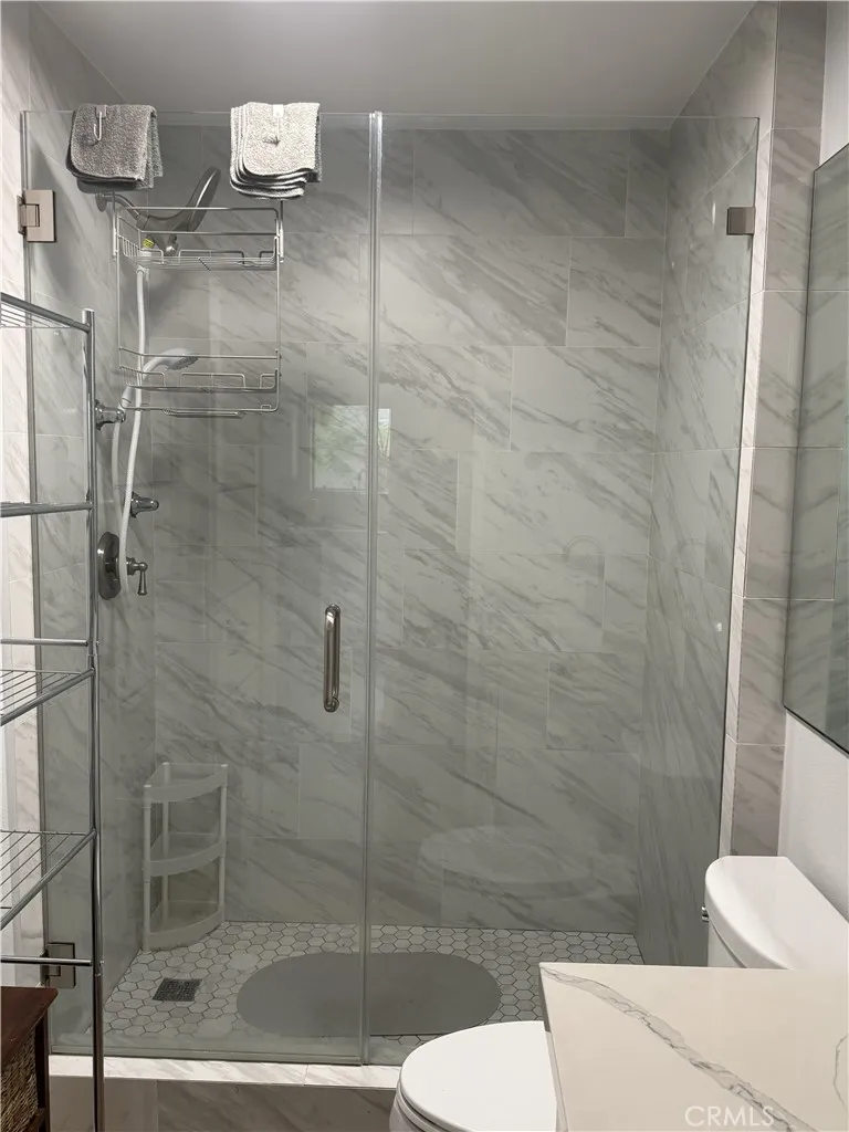 351 Chestnut Hill Court #16 Thousand Oaks, CA 91360