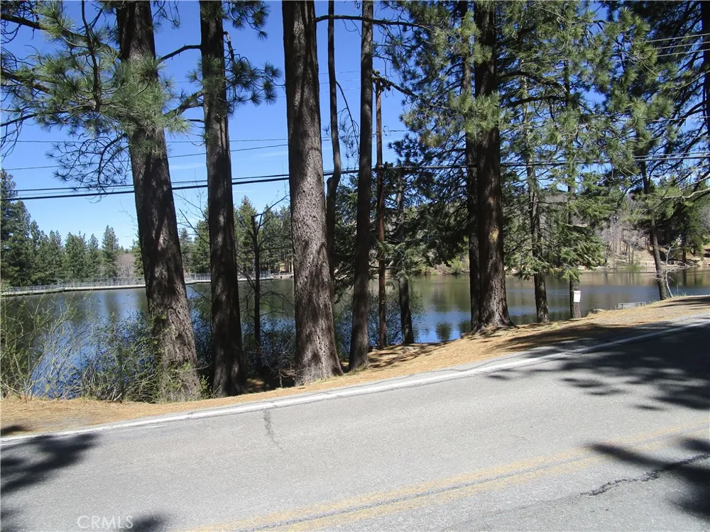 Green Valley Lake Dr. Green Valley Lake, CA 92352