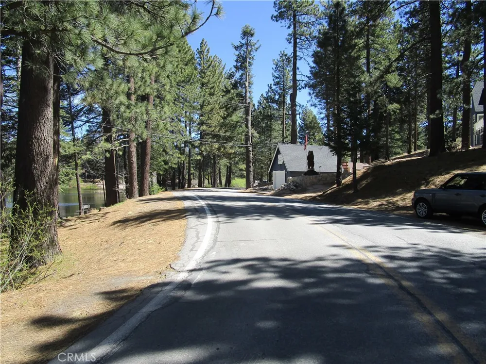 Green Valley Lake Dr. Green Valley Lake, CA 92352