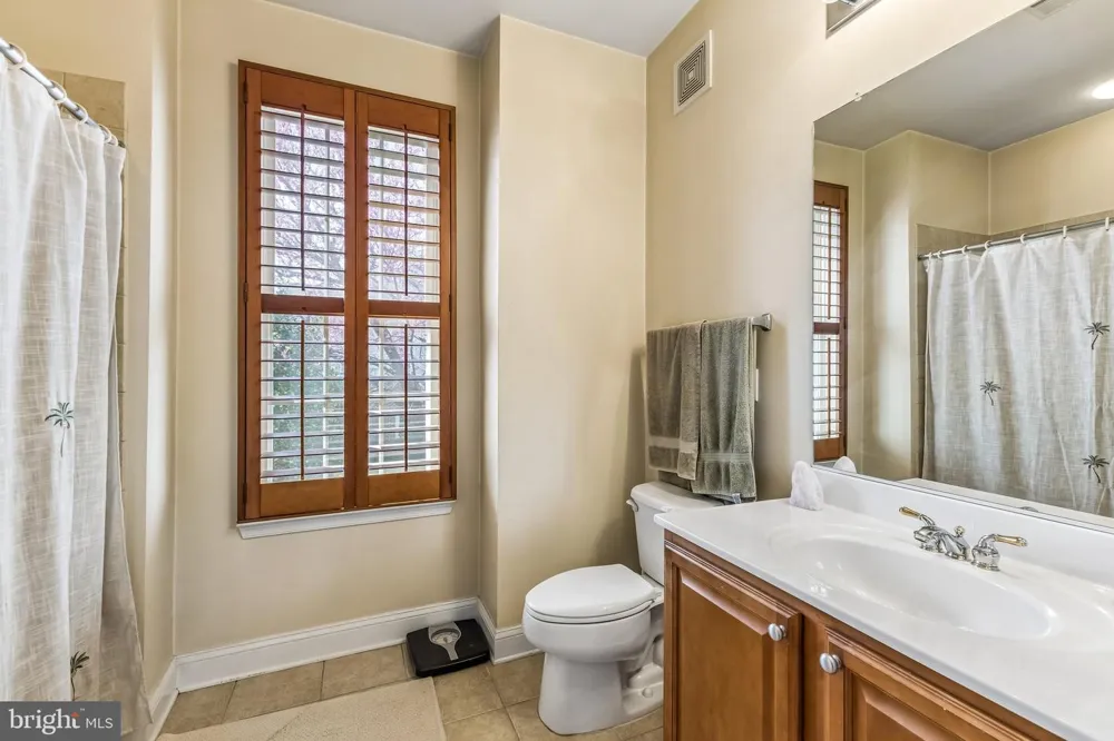 13891 CHELMSFORD DRIVE #110 Gainesville, VA 20155