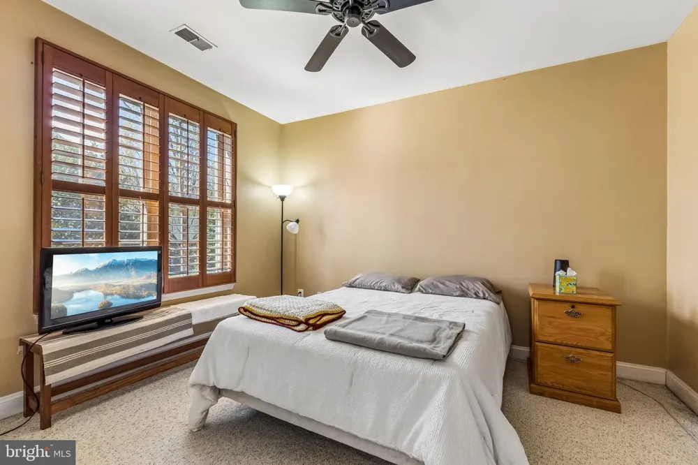 13891 CHELMSFORD DRIVE #110 Gainesville, VA 20155