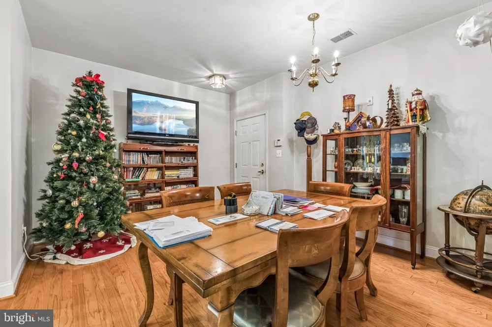 13891 CHELMSFORD DRIVE #110 Gainesville, VA 20155