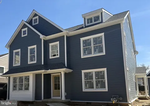 406 LONGWOOD DRIVE