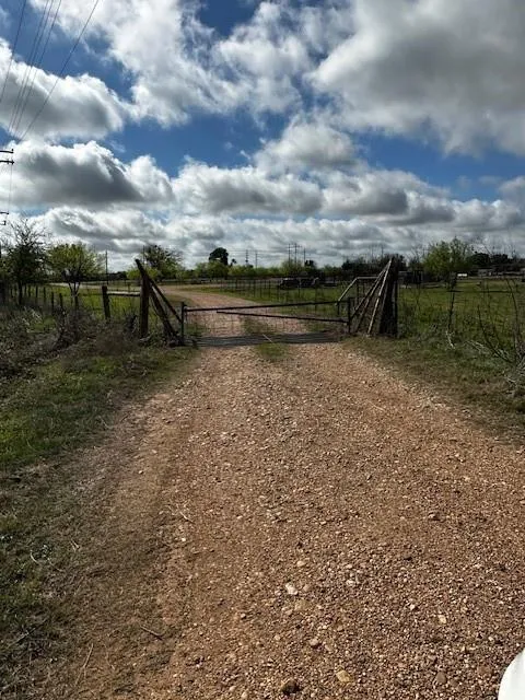 3507 Oil Field Road Bellville, TX 77418
