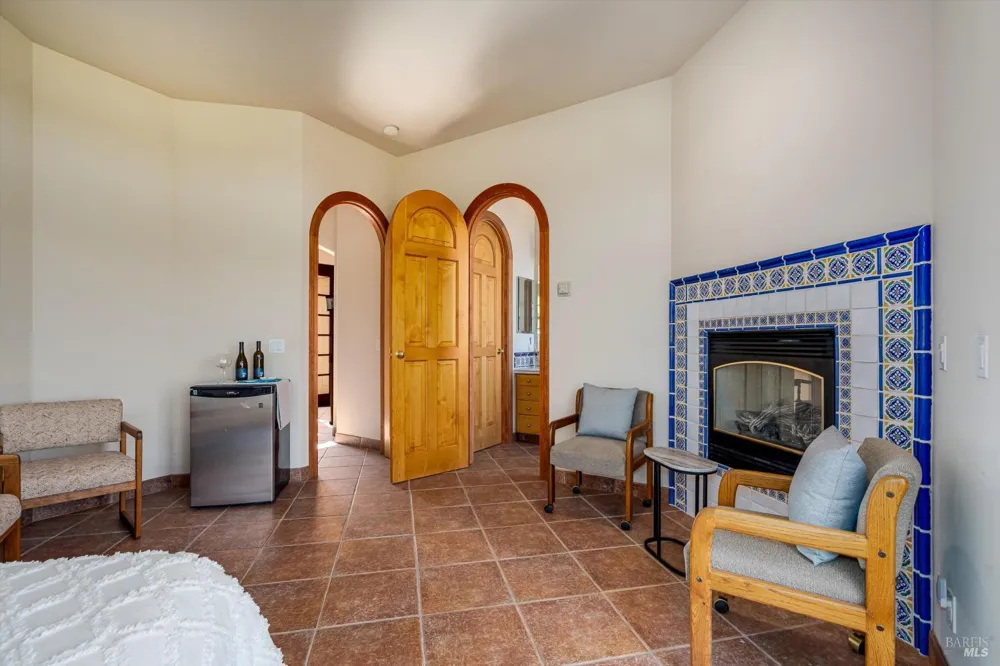 2420 Mountain Ranch Road Petaluma, CA 94954