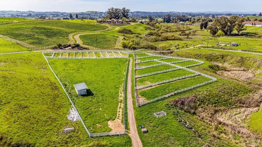 2420 Mountain Ranch Road Petaluma, CA 94954