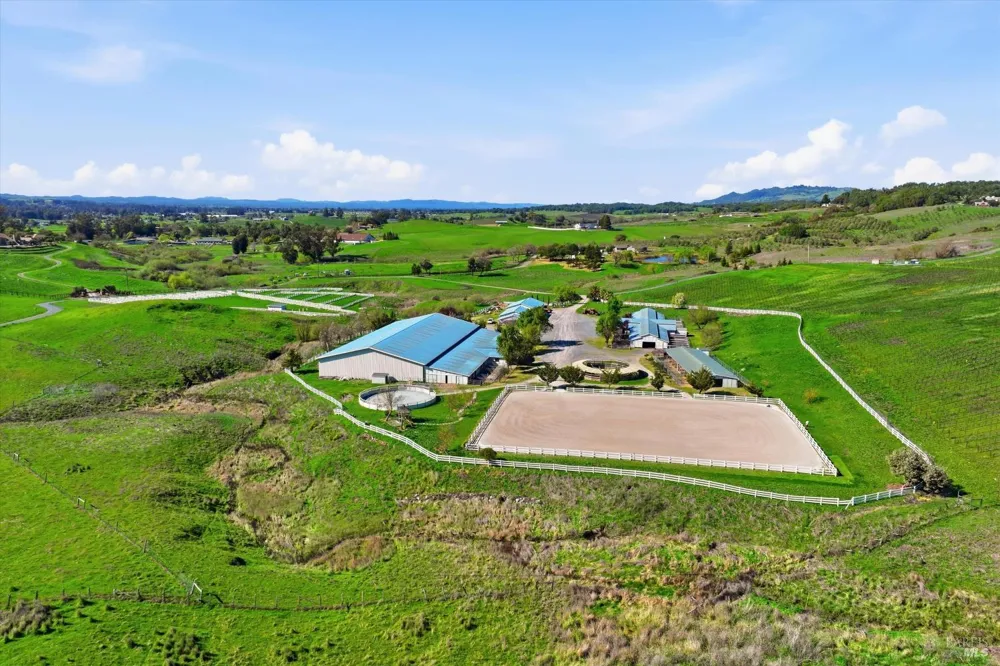 2420 Mountain Ranch Road Petaluma, CA 94954