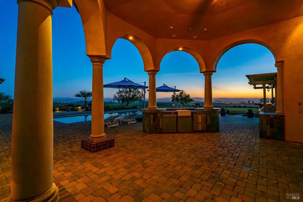 2420 Mountain Ranch Road Petaluma, CA 94954
