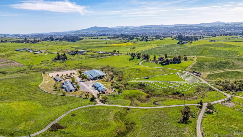 2420 Mountain Ranch Road Petaluma, CA 94954