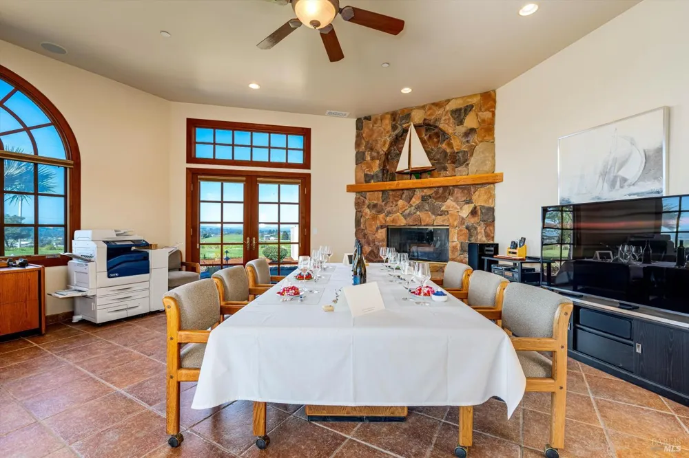 2420 Mountain Ranch Road Petaluma, CA 94954