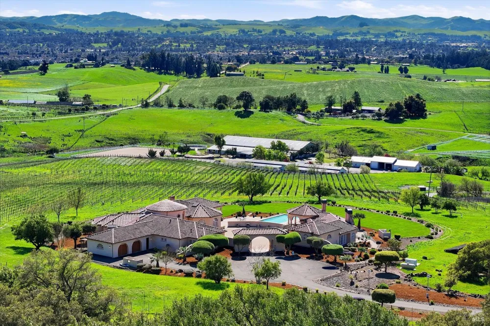 2420 Mountain Ranch Road Petaluma, CA 94954