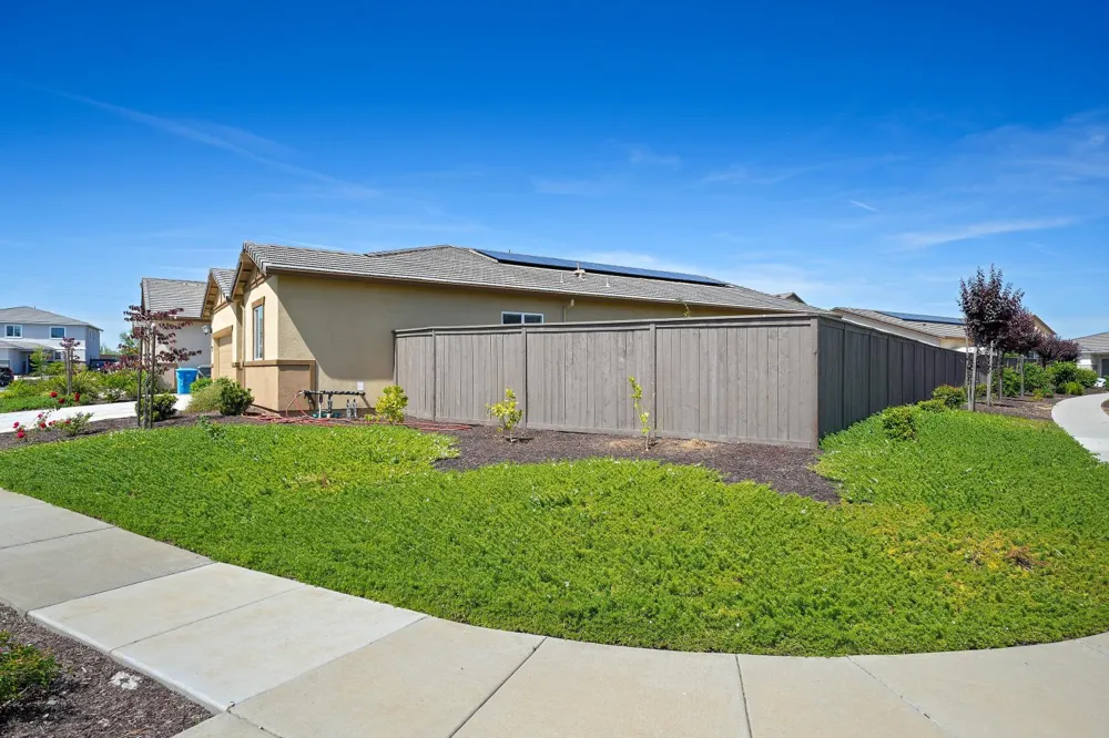 1398 Elkins Circle Olivehurst, CA 95961
