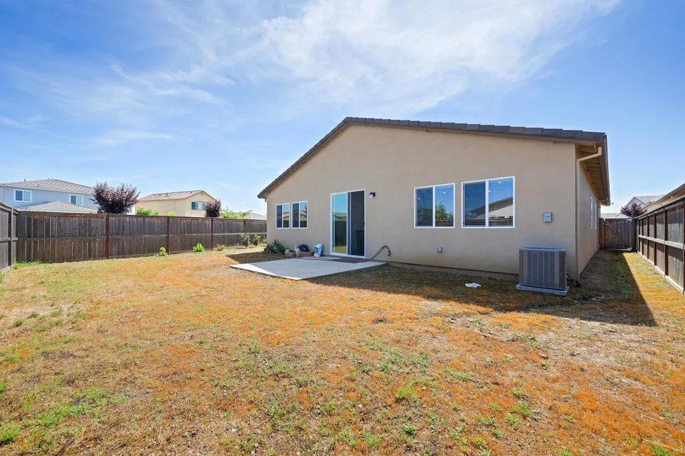 1398 Elkins Circle Olivehurst, CA 95961