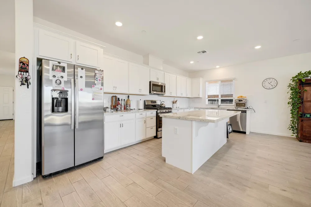 1398 Elkins Circle Olivehurst, CA 95961