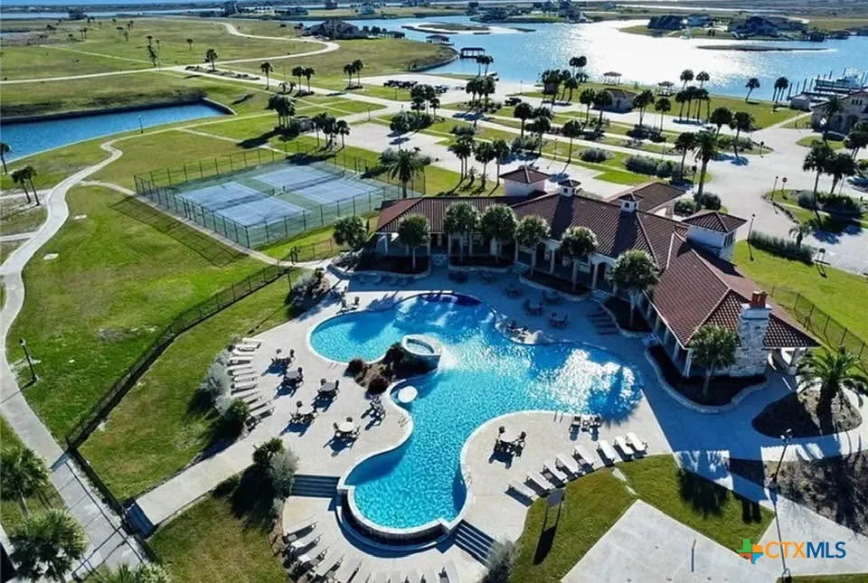 72 Blanc Court Port Lavaca, TX 77979