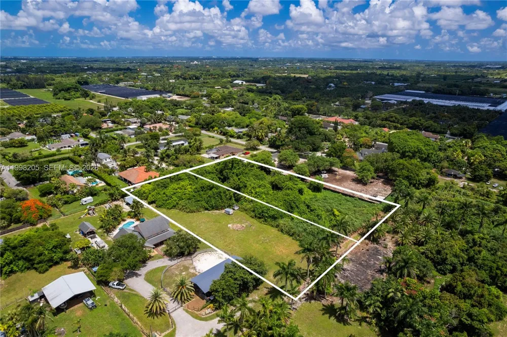 20 SW 199 Ave Homestead, FL 33031