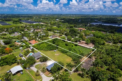 20 SW 199 Ave