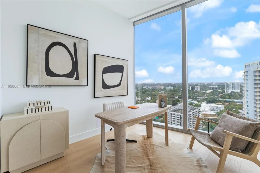 175 SE 25 Rd #2003 Miami, FL 33129
