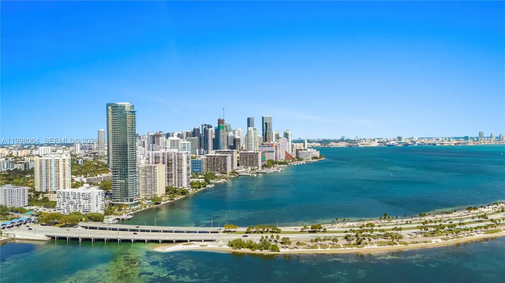175 SE 25 Rd #2003 Miami, FL 33129