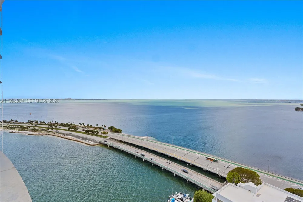 175 SE 25 Rd #2003 Miami, FL 33129