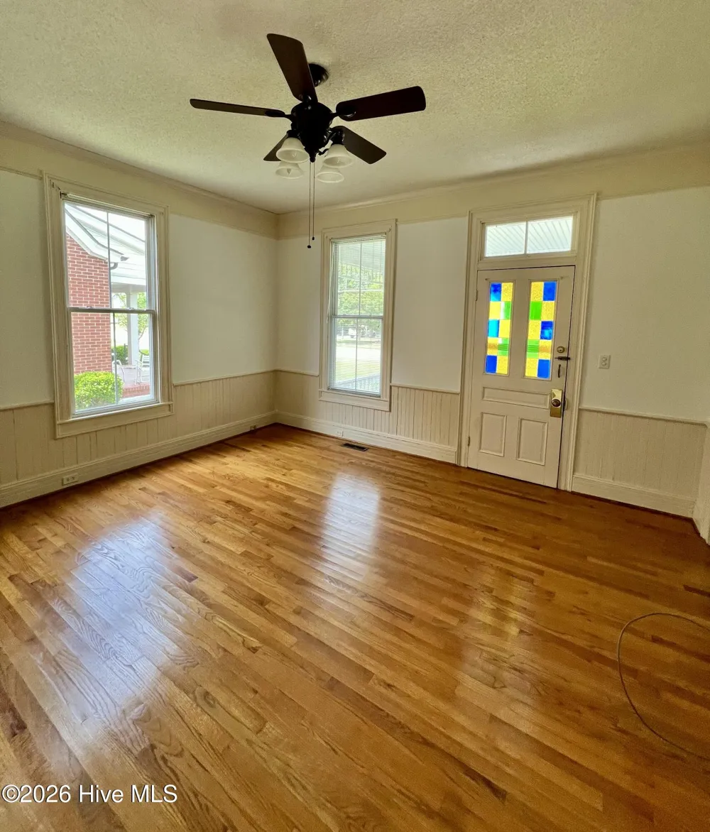 3813 W Wilson Street Farmville, NC 27828