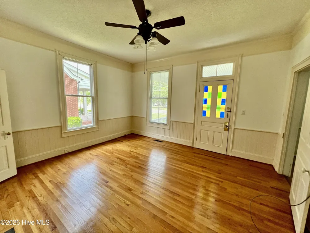 3813 W Wilson Street Farmville, NC 27828