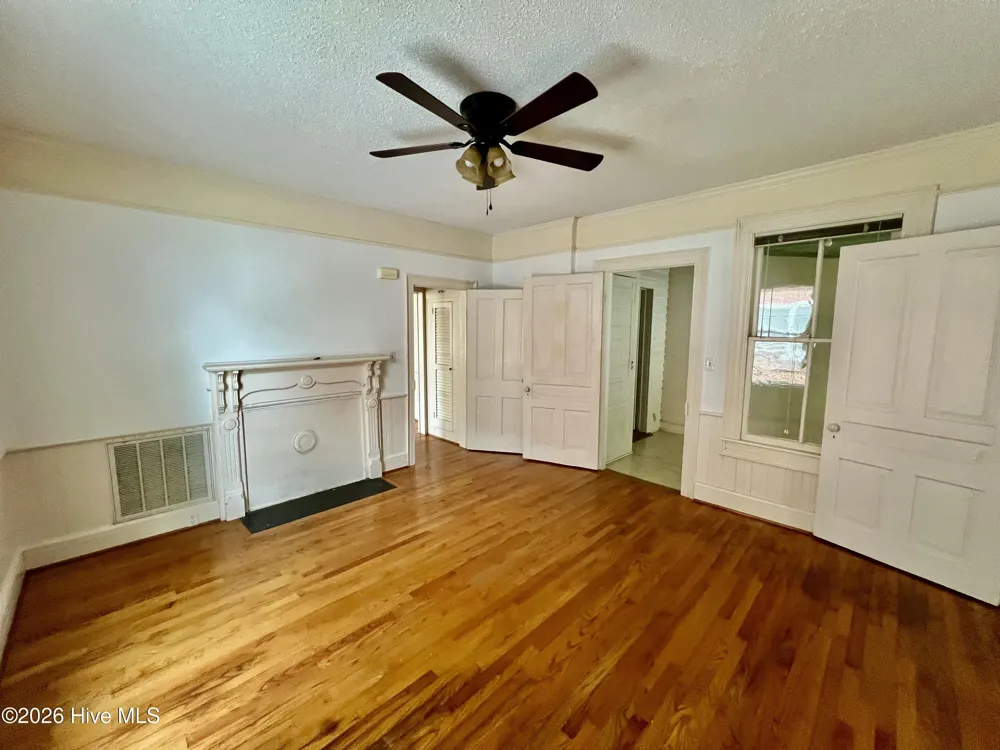 3813 W Wilson Street Farmville, NC 27828