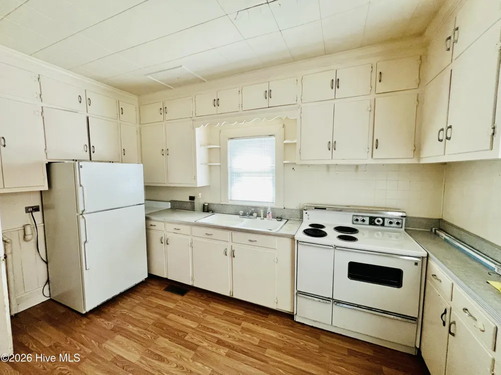 3813 W Wilson Street Farmville, NC 27828