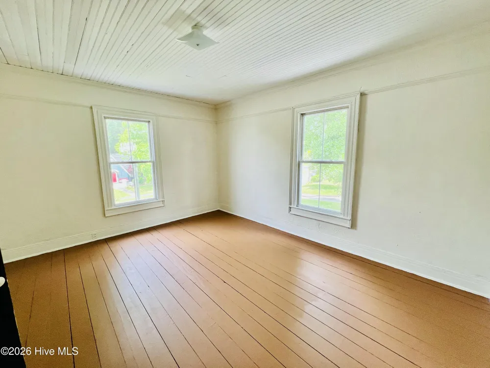 3813 W Wilson Street Farmville, NC 27828