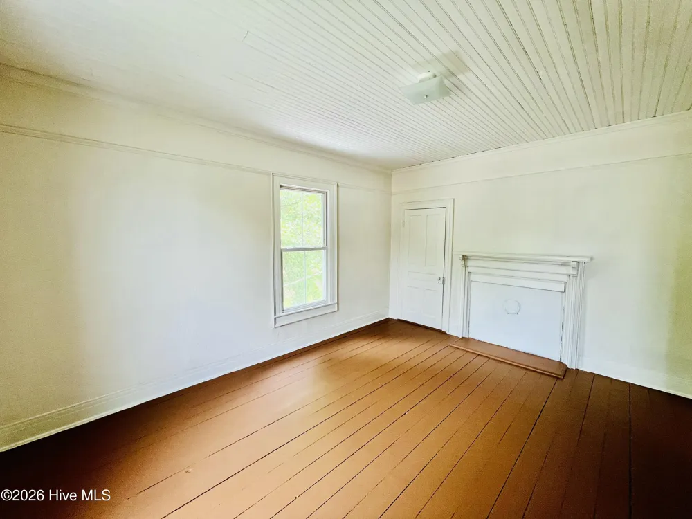 3813 W Wilson Street Farmville, NC 27828