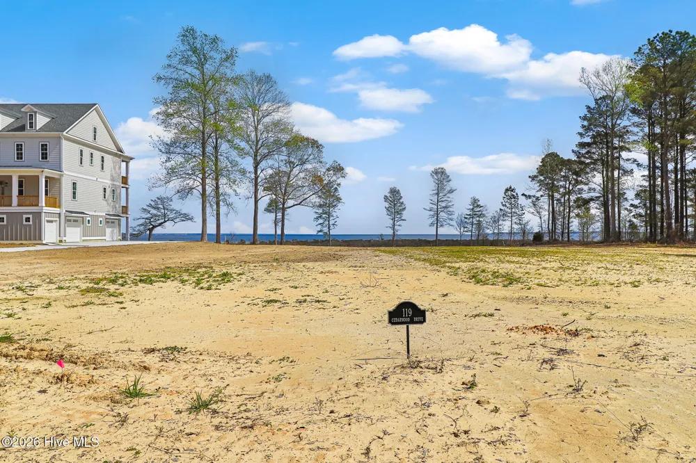 119 Cedarwood Havelock, NC 28532