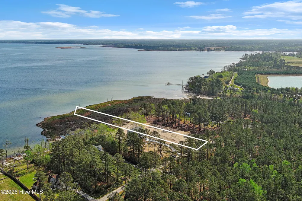 119 Cedarwood Havelock, NC 28532